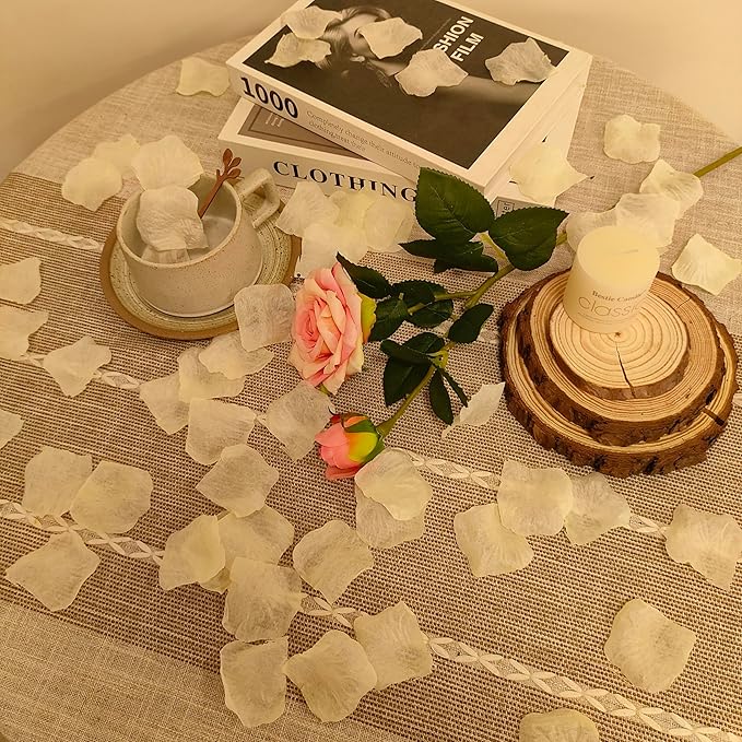 1500 PCS Separated Artificial Champagne Rose Petals for Romantic Night for her Set,Faux Champagne Flower Petals for Flower Girl,Weddings,Party,Romantic Decoration(Ready-to-use)